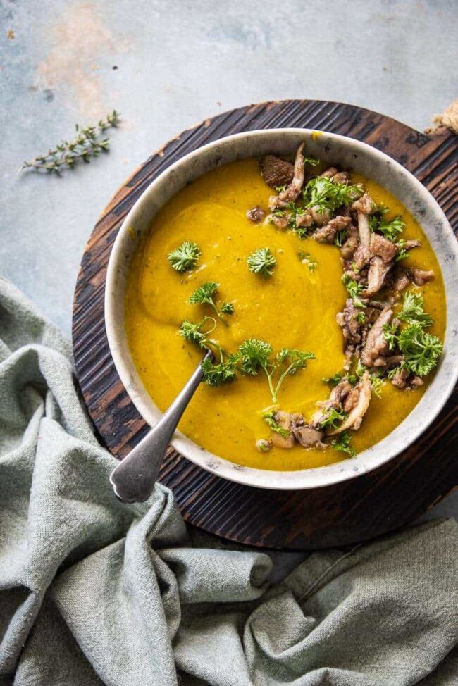 Pumpkin soup with pear