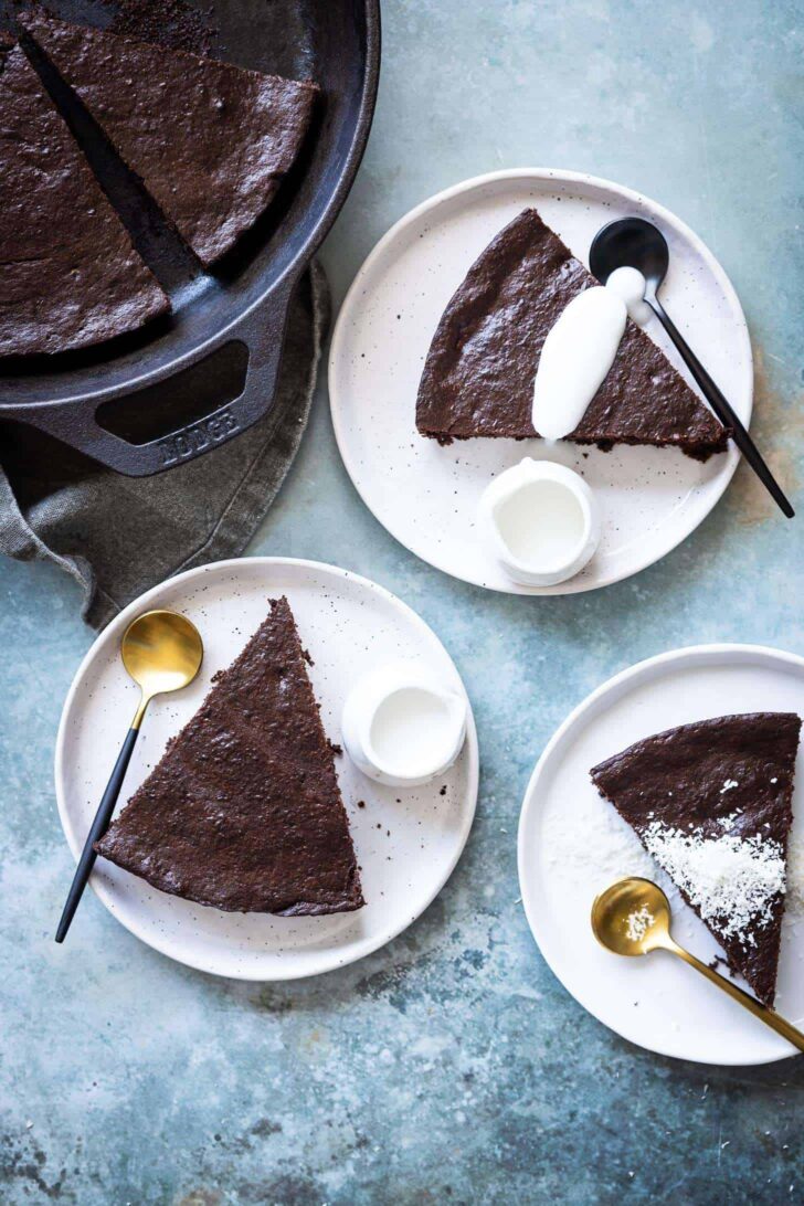 gluten free brownies cut in pieces and served on plates