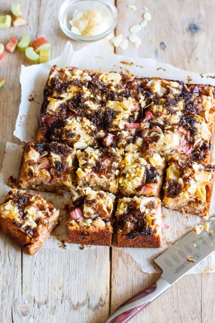 rhubarb hazelnut cake