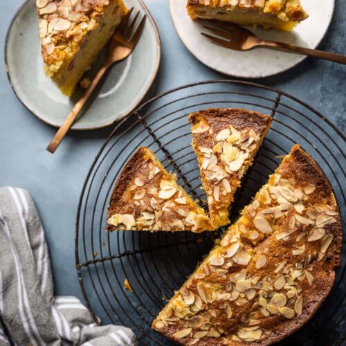 rhubarb cake with oranges