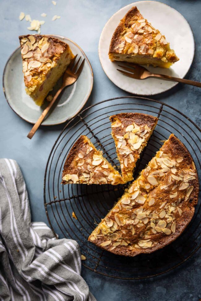 rhubarb cake with oranges