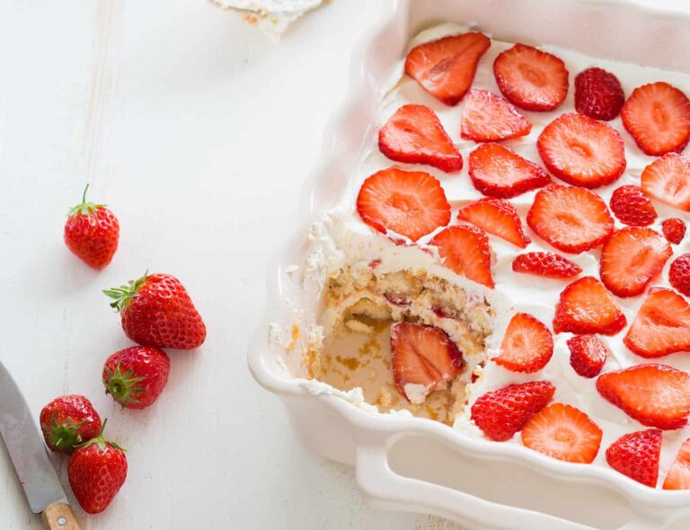 Strawberry tiramisu