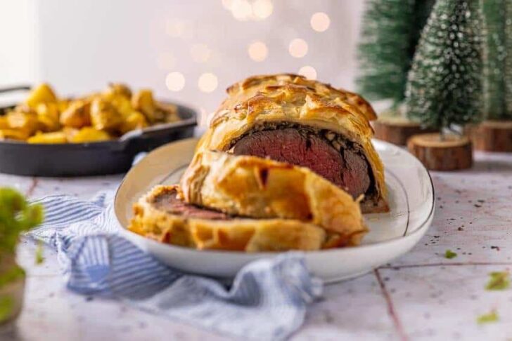 Beef wellington sliced