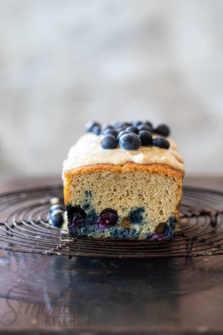 Gluten-free and dairy-free lemon cake