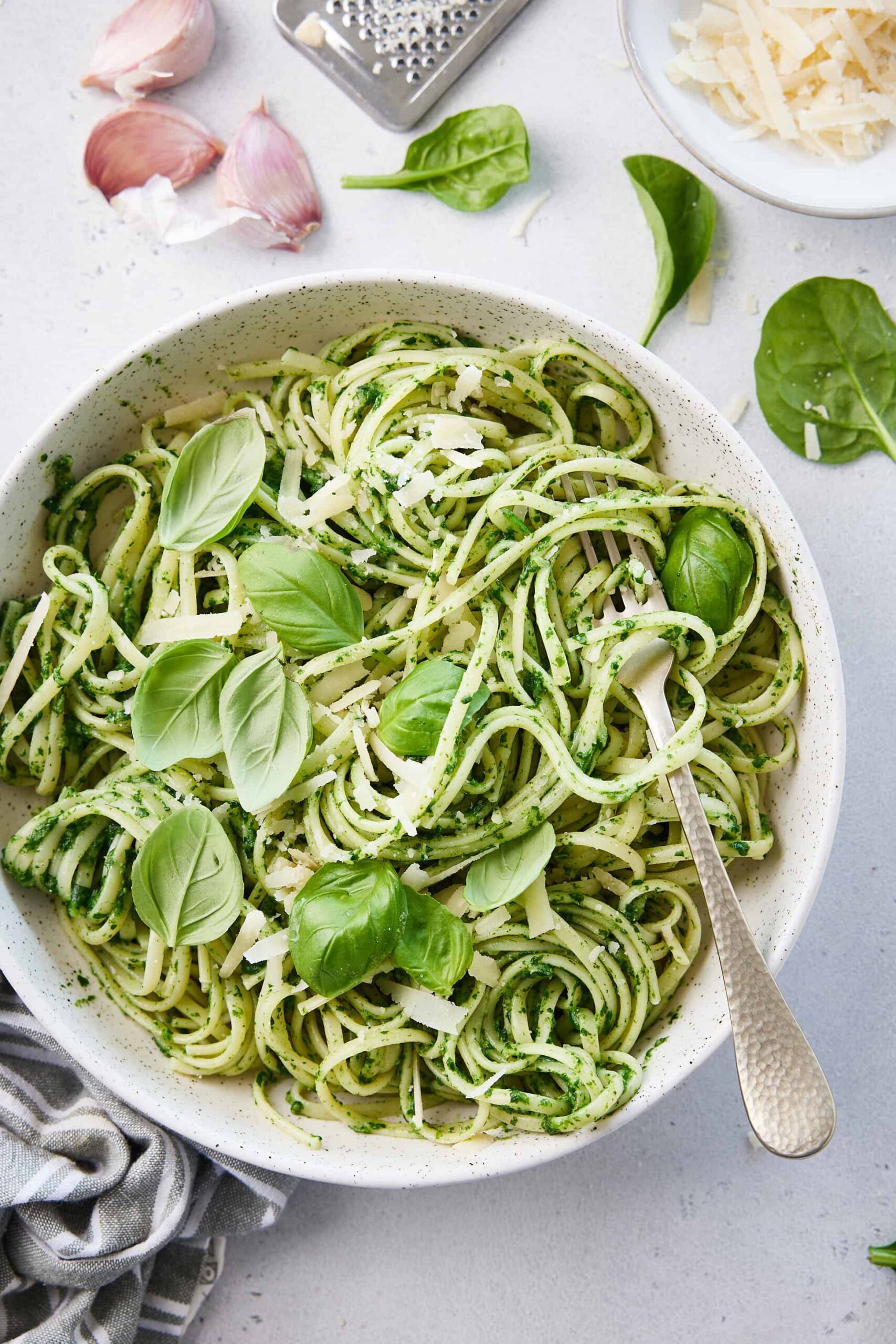 Pasta with spinach
