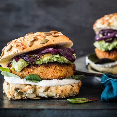 Chickpea burgers with carrots
