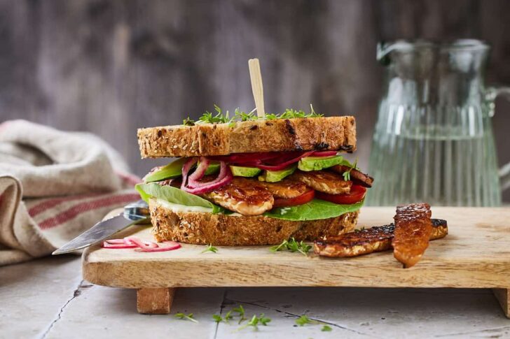Tempeh sandwich