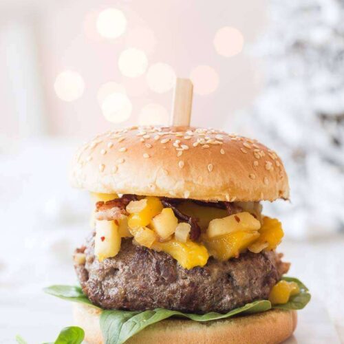 Super delicious and easy Christmas burger