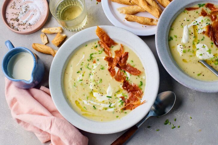 Creamy asparagus soup