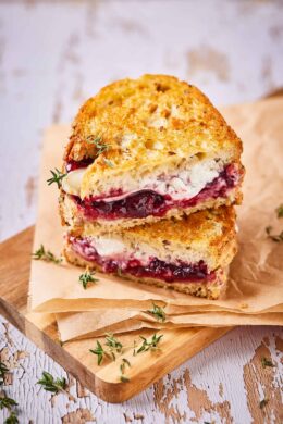 grilled goat cheese sandwich