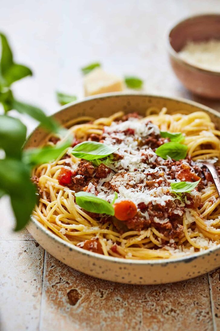 Slow cooker spaghetti bolognese