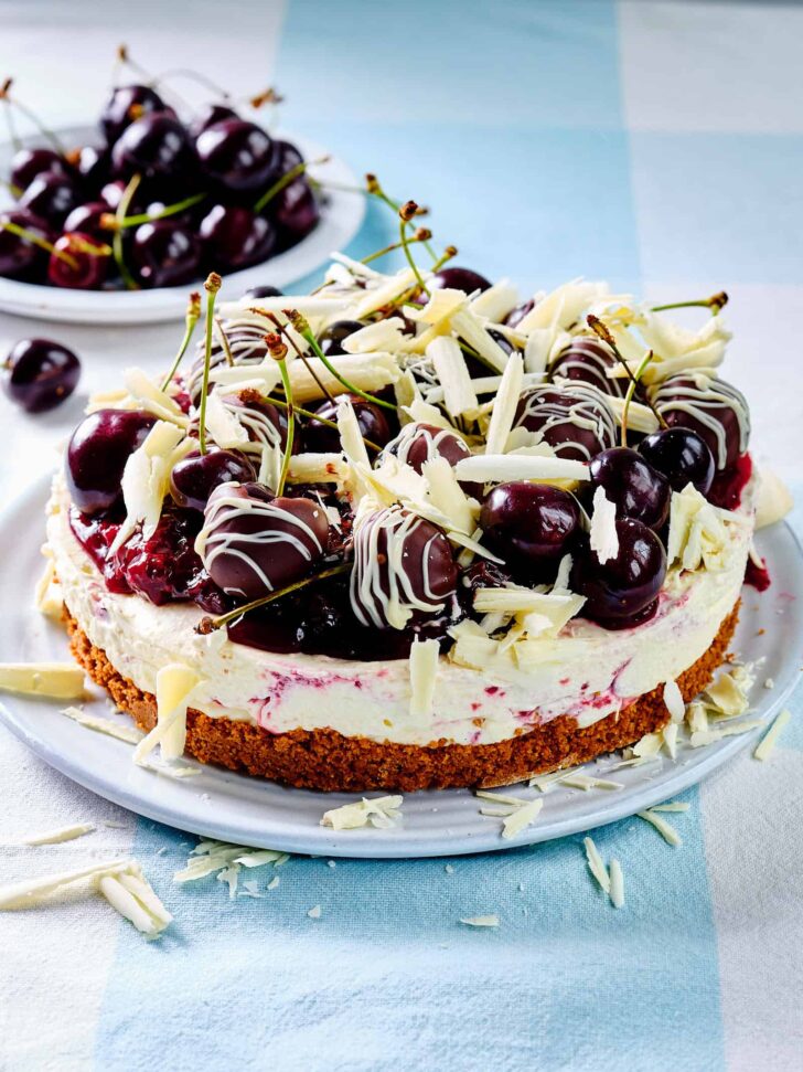 no bake cheesecake with cherries