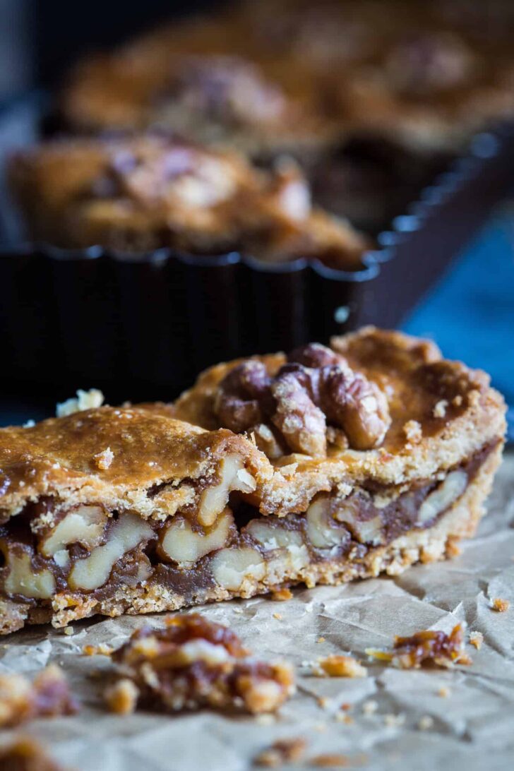 walnut tart with caramel