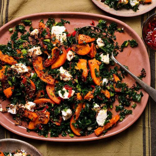 Kale salad with pumpkin