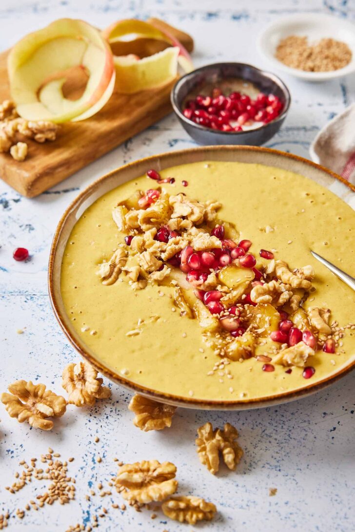Pumpkin smoothie bowl