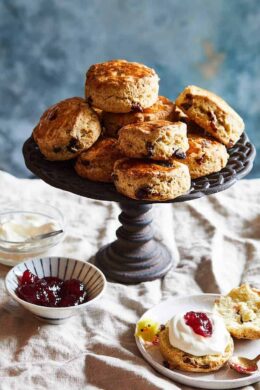 Scones with cranberries