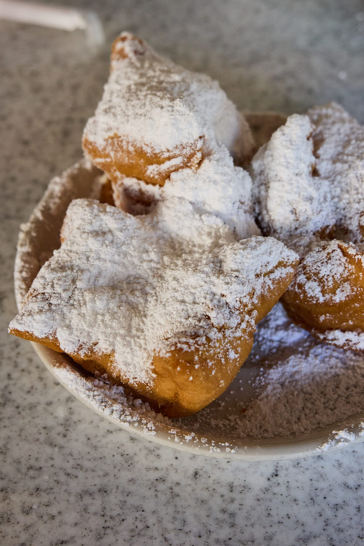 Beignets at cafe du monde