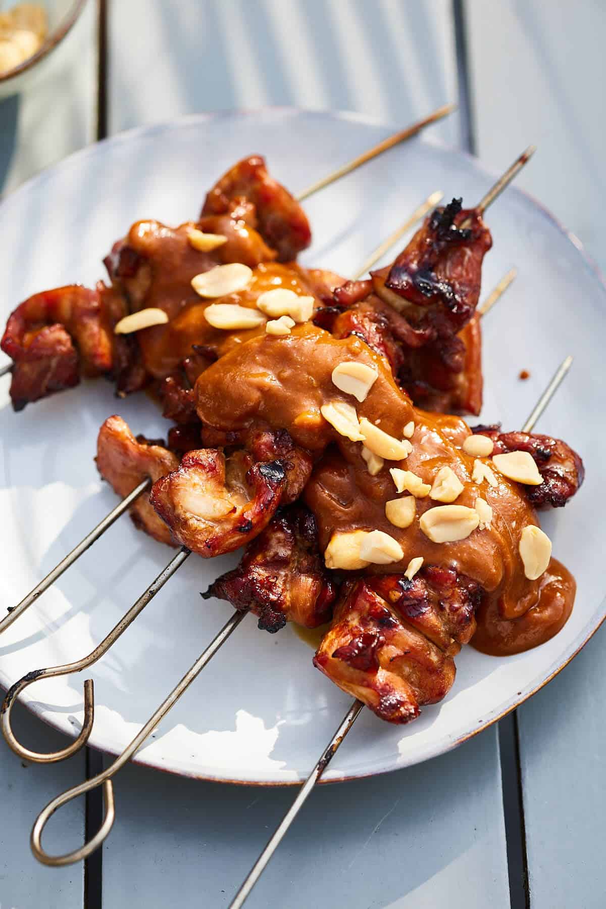 Chicken skewers with peanut sauce
