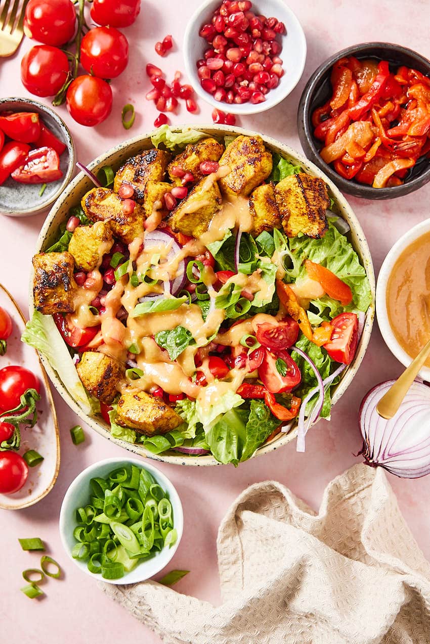 Chicken satay salad with peanut dressing